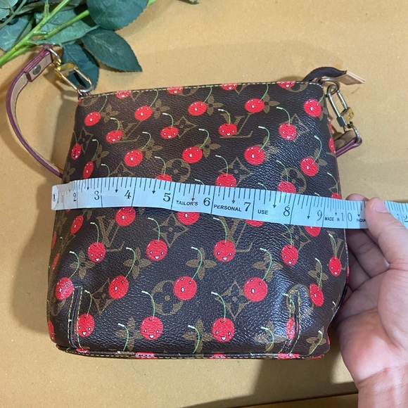 Leather Cherry Bag. - Picture 11 of 11